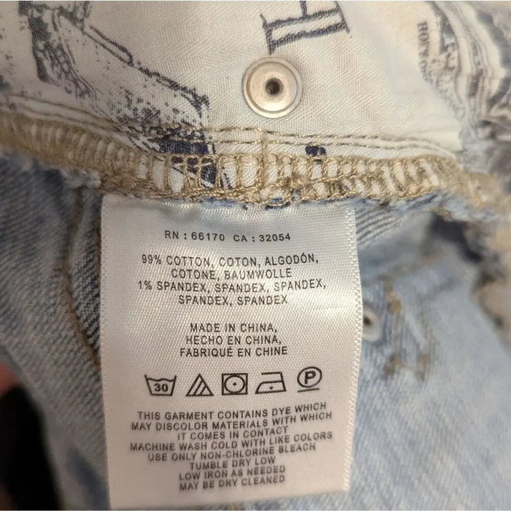 Anthropologie Pilcro and the Letterpress Slim Boyfriend Distressed Shorts - Picture 4 of 9